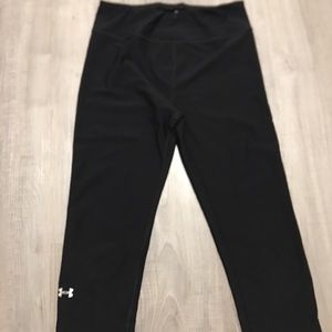 Under Armour crops